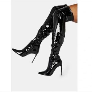 STEVE MADDEN VICTORY over the knee Black Patent Boots